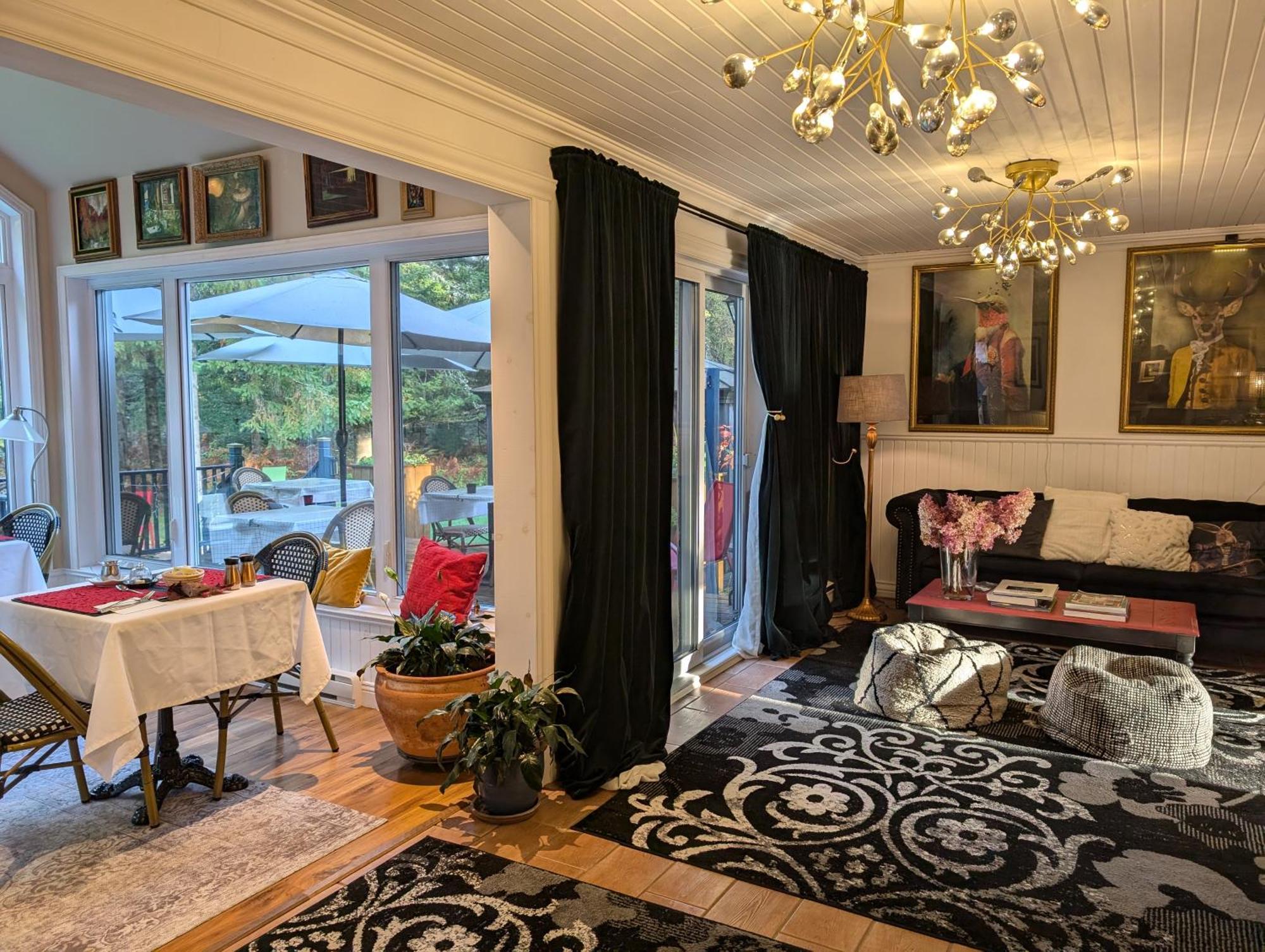 La Tremblante Bed and Breakfast Mont-Tremblant Exteriör bild