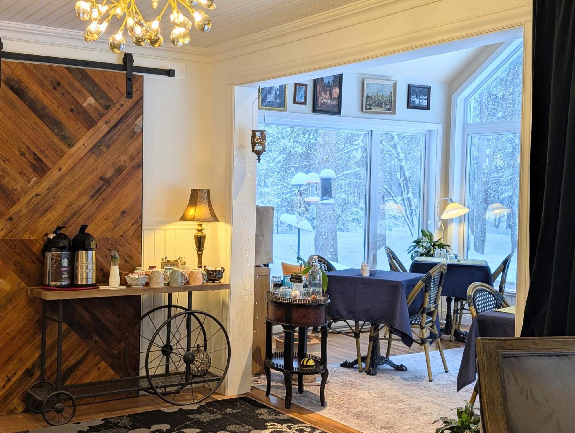 La Tremblante Bed and Breakfast Mont-Tremblant Exteriör bild